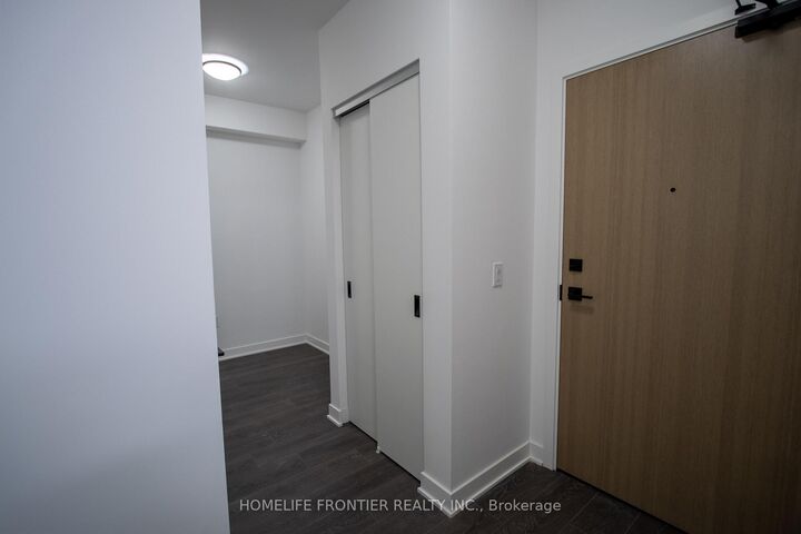 Property Photo: 36 Zorra Street 211 ON M8Z 4Z7