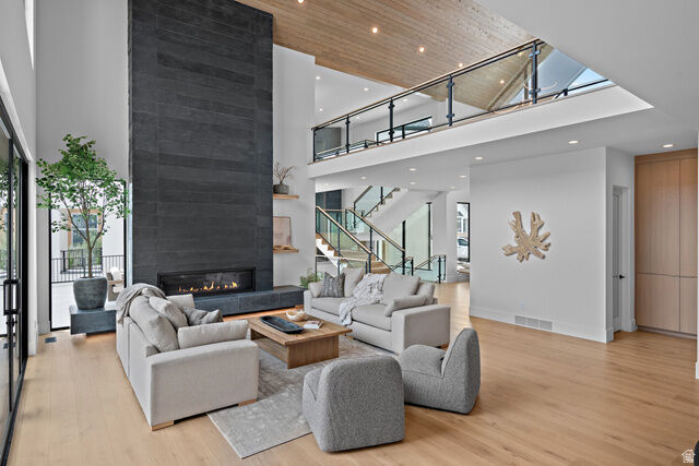 Property Photo:  677 W 950 N  UT 84003 