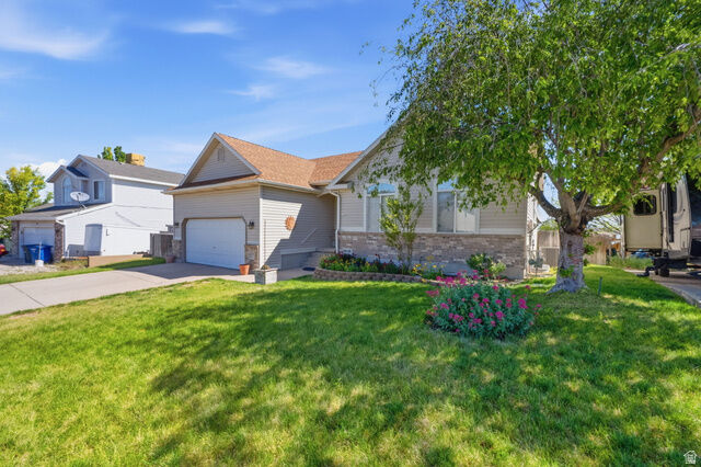 Property Photo: 6373 Rogue River Ln UT 84118