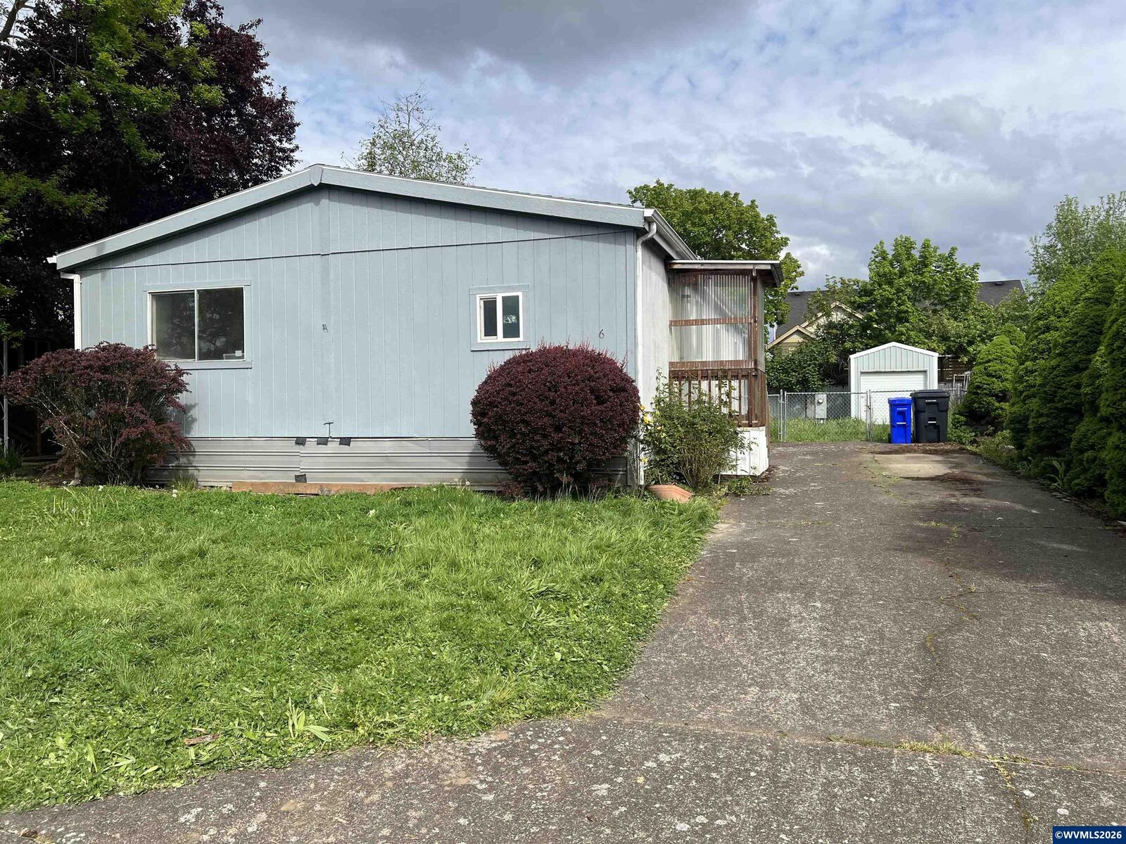 Property Photo:  150 Indian Oak (#6) Ct #6  OR 97038 