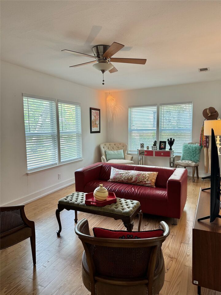 Property Photo:  3007 French Place  TX 78722 