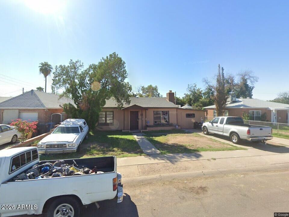 Property Photo: 775 E First Place Place AZ 85203