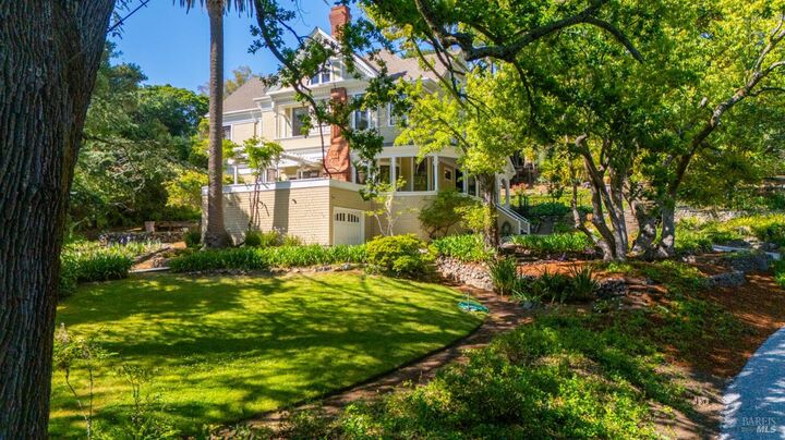 Property Photo:  27 Quarry Road  CA 94901 