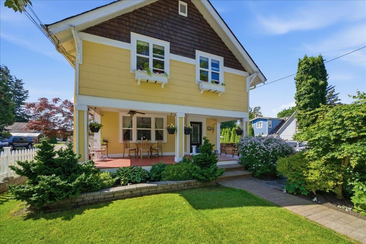 Property Photo:  20590 Westfield Avenue  BC V2X 1L4 