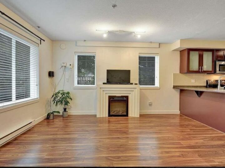 Photo de la propriété:  13958 108 Avenue 125  BC V3T 0B4 