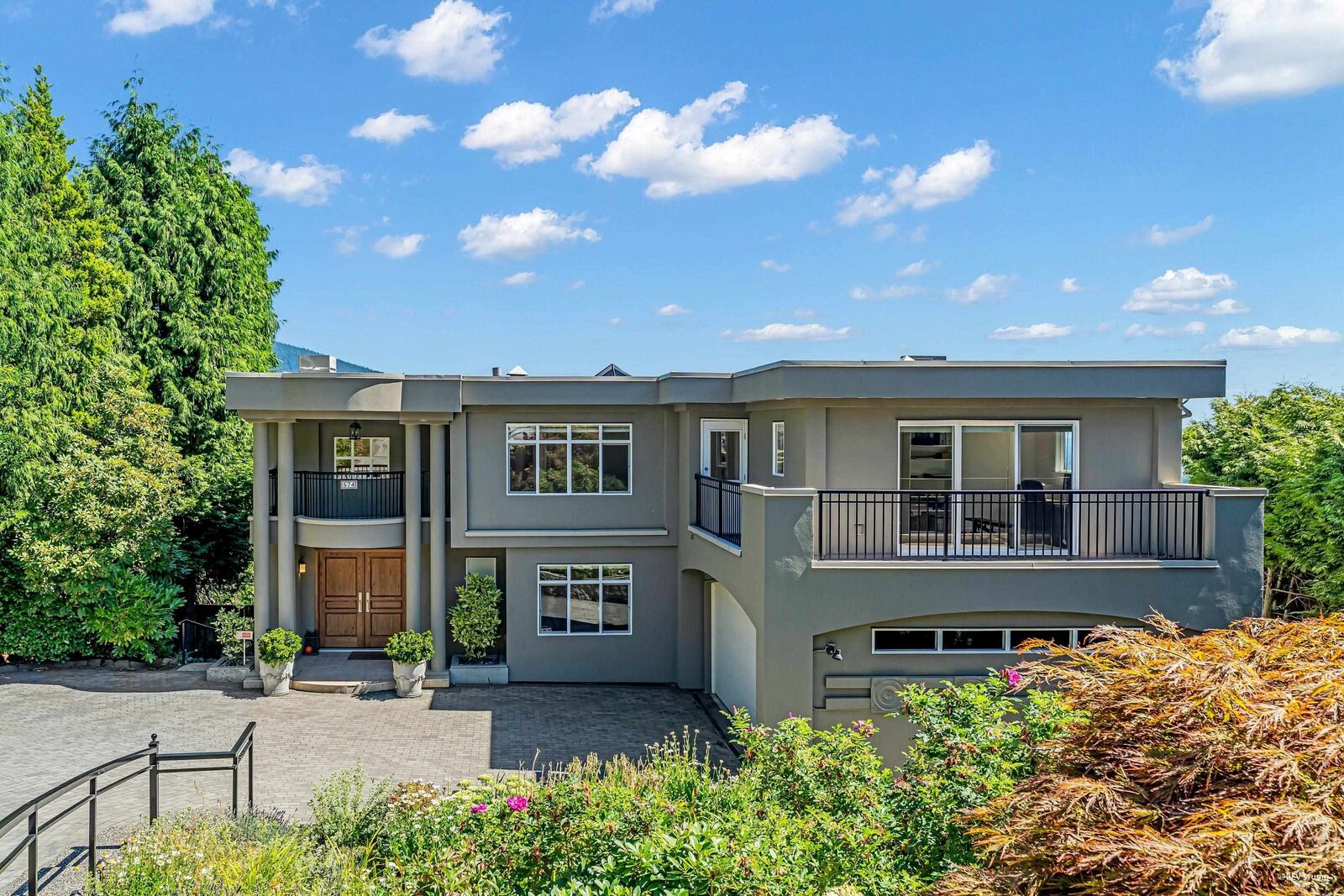 Property Photo:  574 St. Andrews Place  BC V7S 1V8 