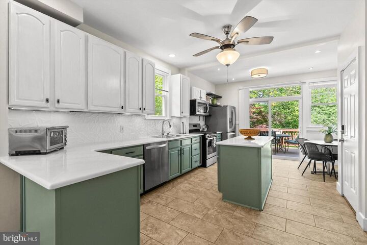 Property Photo:  219 Rittenhouse Street NW  DC 20011 