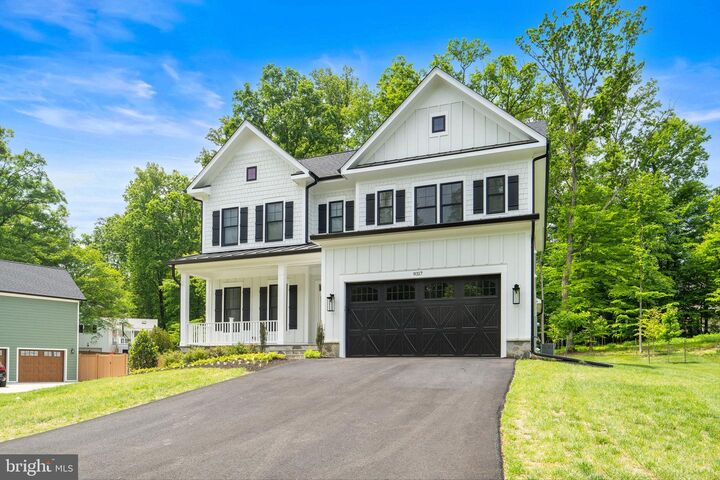 Property Photo: 9317 Convento Terrace VA 22031