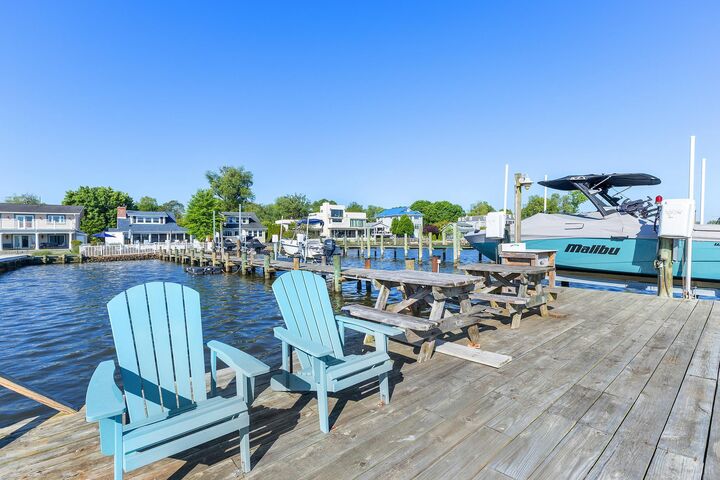 Property Photo: 241 Edgewater Drive MD 21037