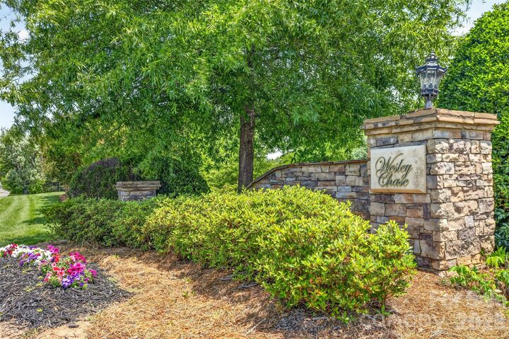Property Photo: 1008 Spring Rose Lane NC 28104