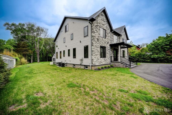 Property Photo:  147 Carter Road  NJ 08540 