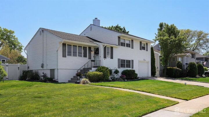 Property Photo:  47 Miliken Road  NJ 07067 