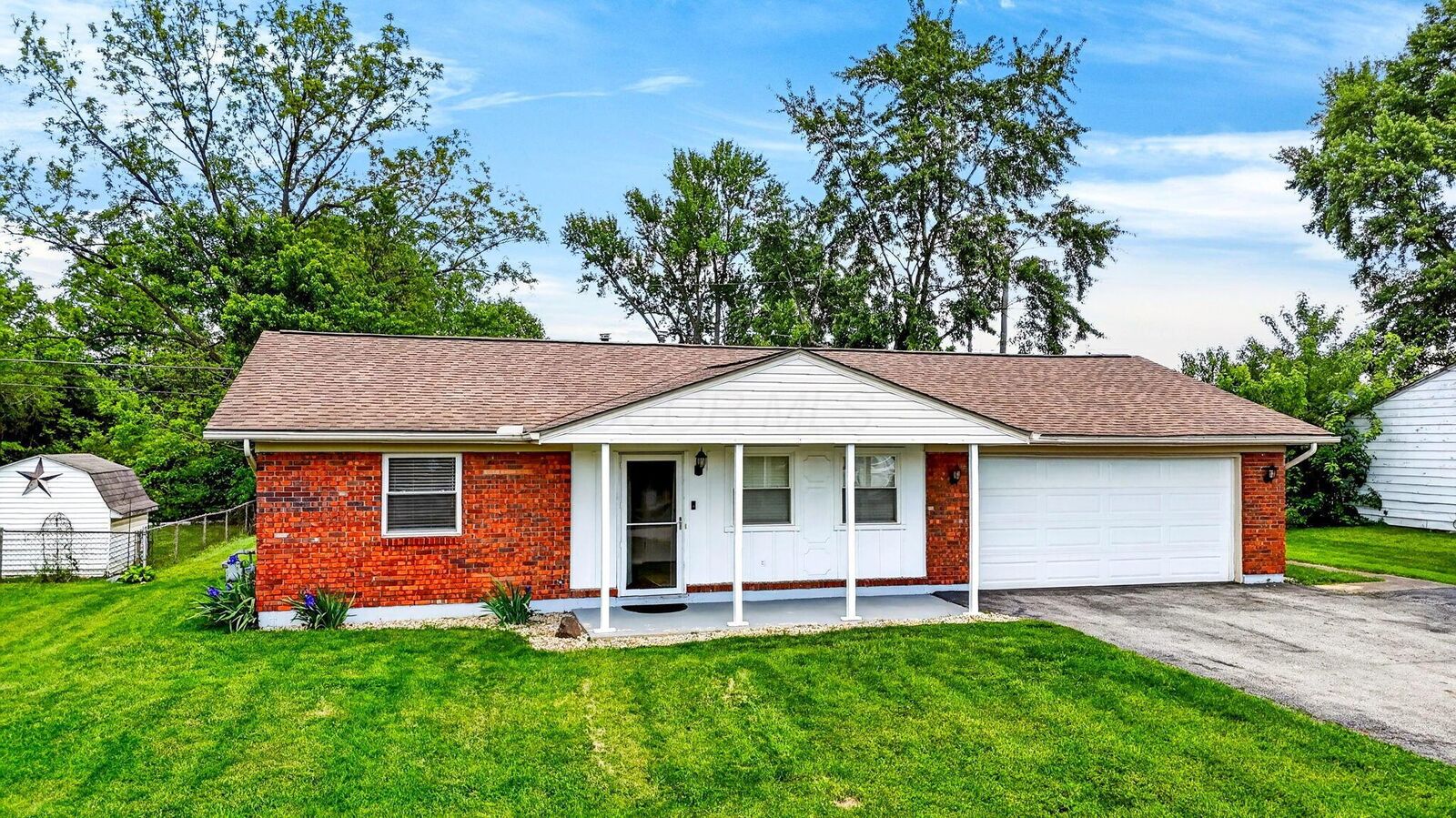 Property Photo:  3114 Wessex Court  OH 43232 