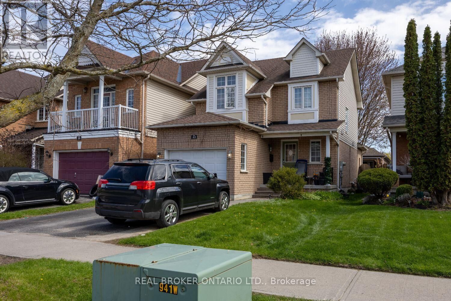 Property Photo: 43 Madden Place ON L1C 5K3