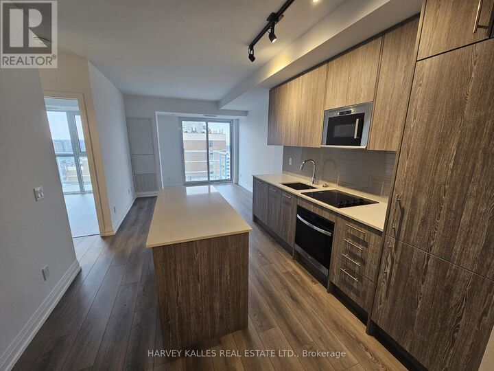 Property Photo:  286 Main Street 2605  ON M4C 0B3 