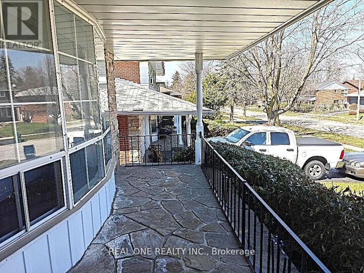 Property Photo: 22 Kenmanor Boulevard ON M1W 1R7