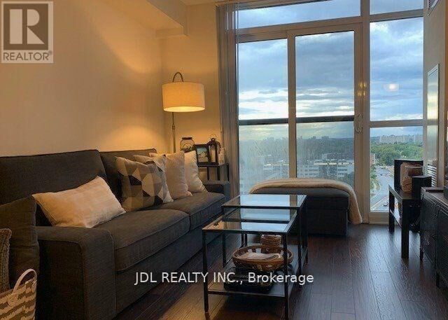 Property Photo:  5 Valhalla Inn Road West 1109  ON M9B 1S9 