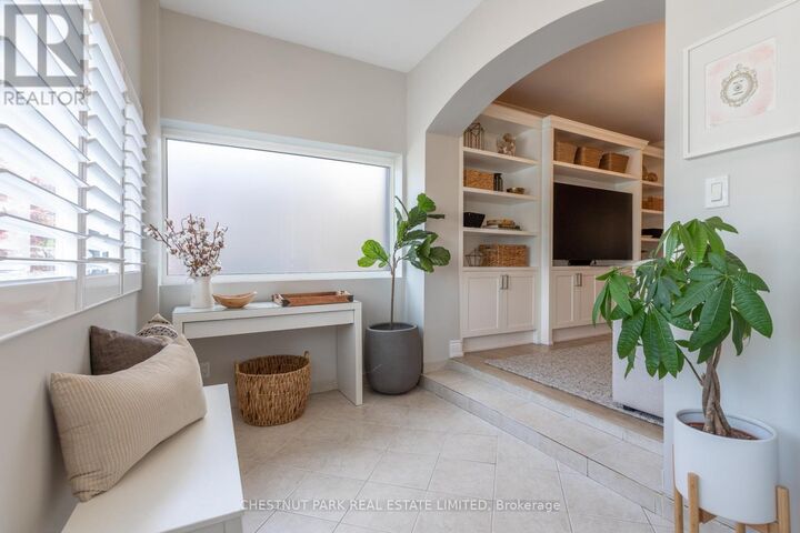 Property Photo: 655 Mortimer Avenue ON M4C 2J9