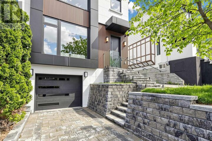 Property Photo:  127 Banff Road  ON M4P 2P6 