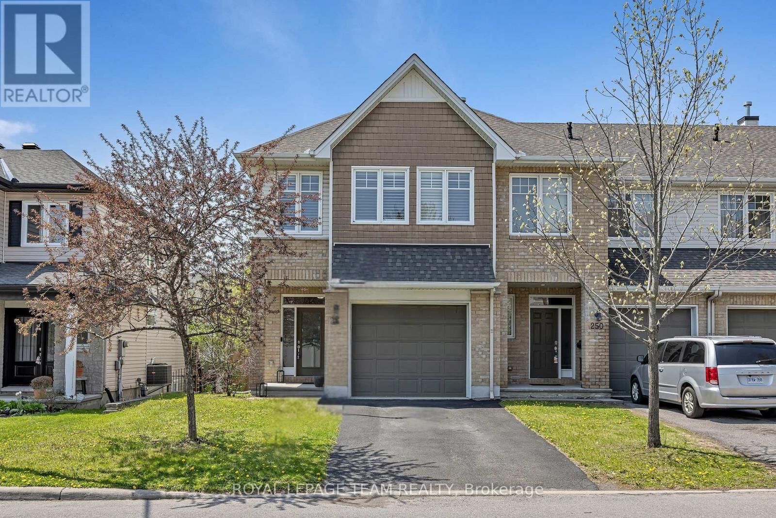 Property Photo:  248 Meadowlilly Road  ON K1T 0H4 