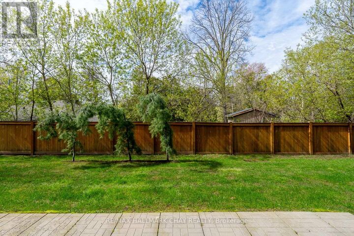 Property Photo:  69 Boyne Street 103  ON L9R 0N5 