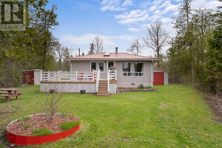 Property Photo:  3 Regatta Street  ON K0M 1N0 