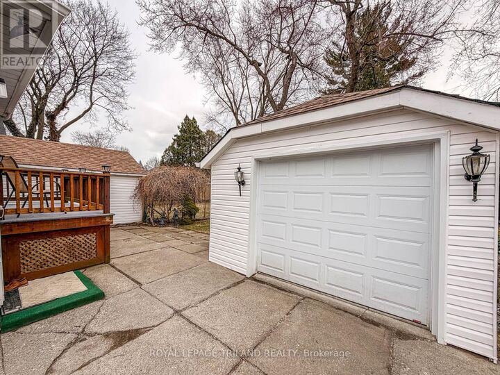 Property Photo: 21 Oak Street ON N5R 1R5