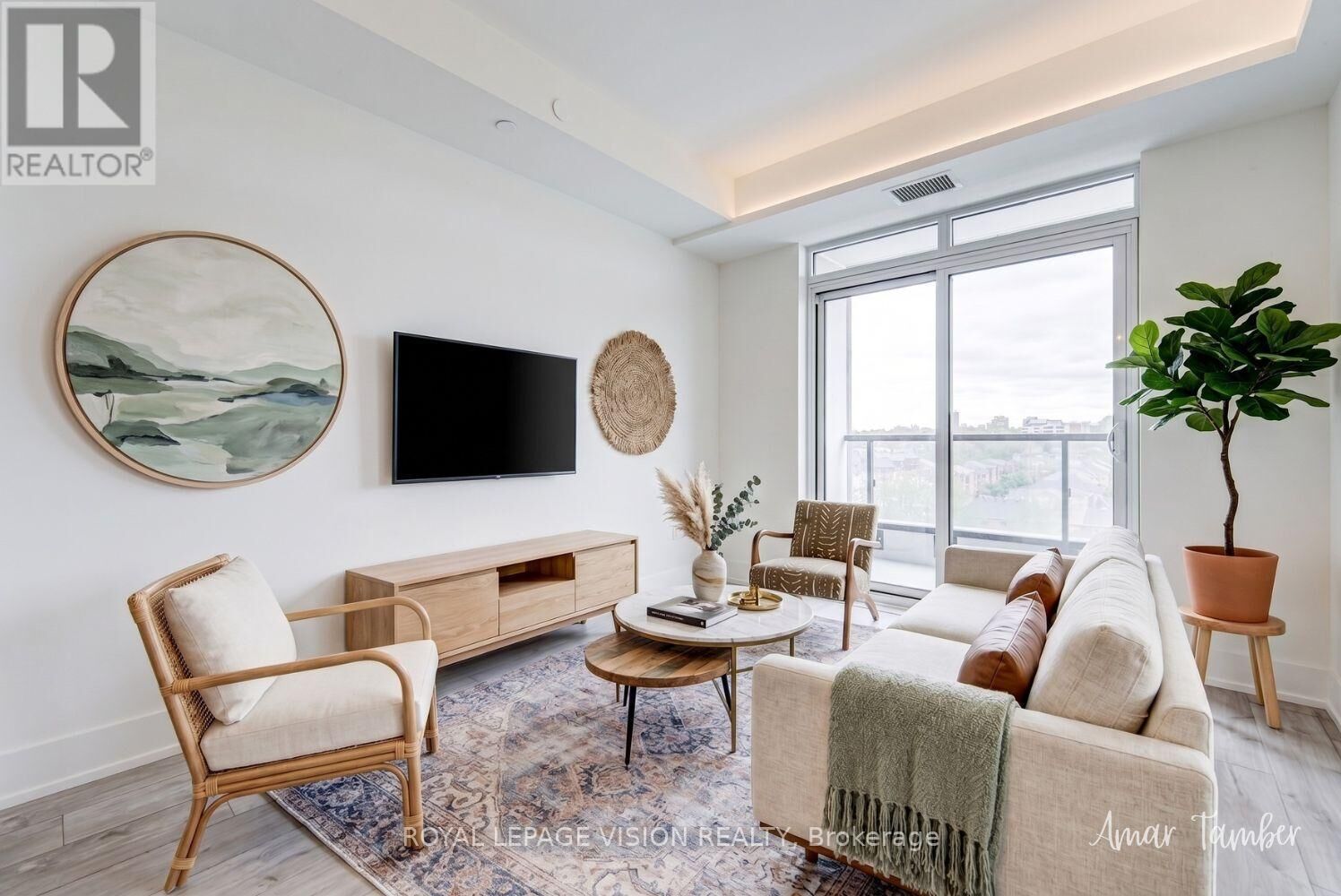Property Photo: 858 Dupont Street 622 ON M6G 0C1
