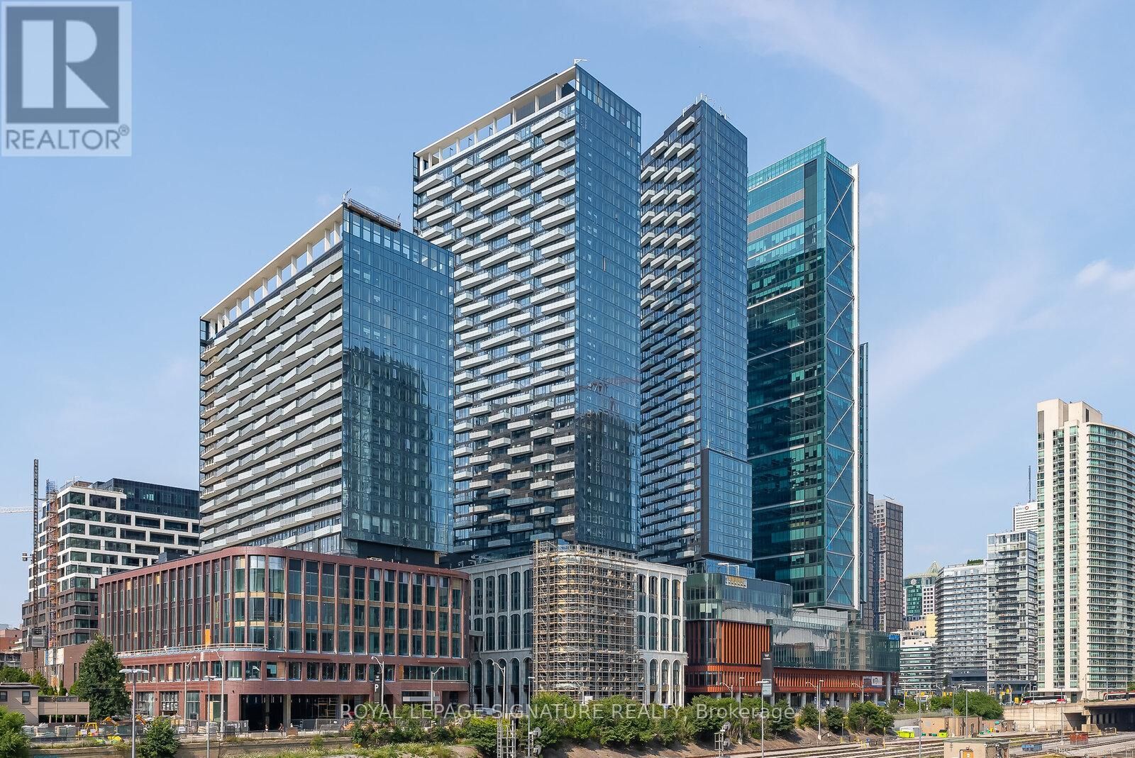 Property Photo:  470 Front Street West Ph09  ON M5V 0V6 