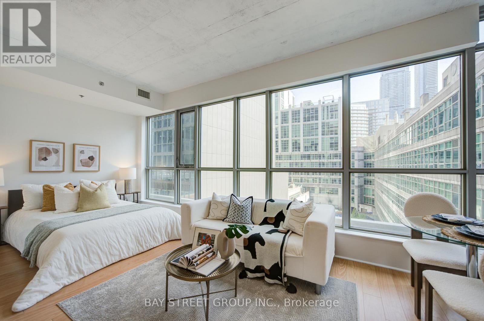 Property Photo:  375 King Street West 403  ON M5V 1K5 