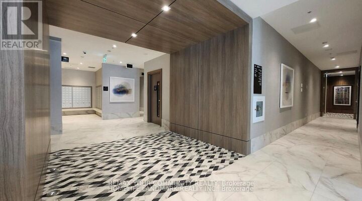 Property Photo:  75 James Street South 669  ON L8P 2T1 