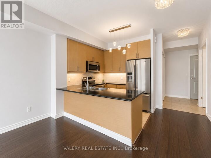 Property Photo:  133 Wynford Dr Drive 304  ON M3C 0J5 