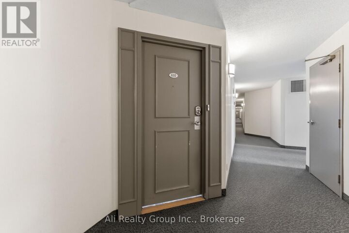 Property Photo:  1705 Playfair Drive 610  ON K1H 8P6 