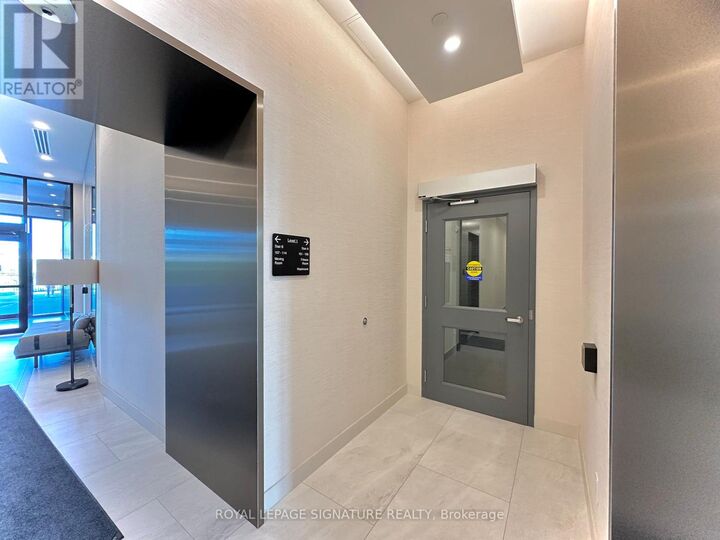 Property Photo:  3265 Carding Mill Trail 517  ON L6M 5P7 
