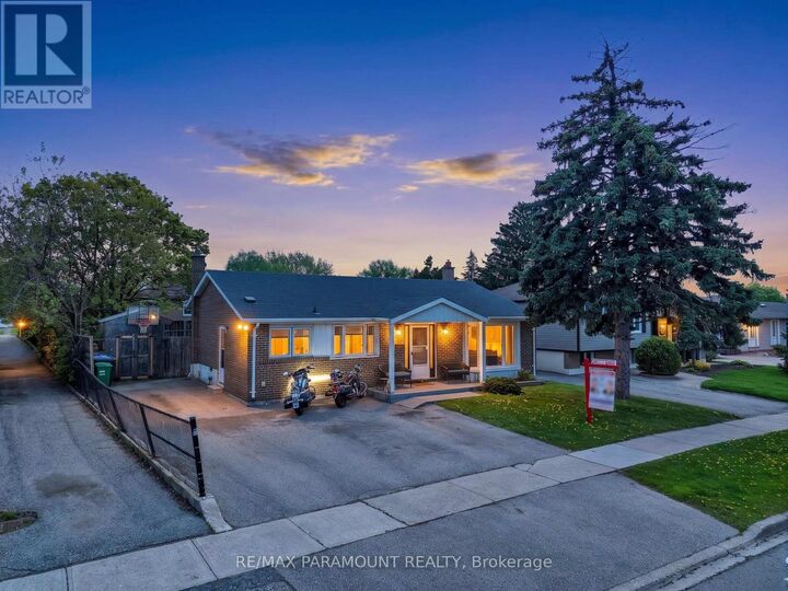 Property Photo:  250 Avondale Boulevard  ON L6T 1J4 
