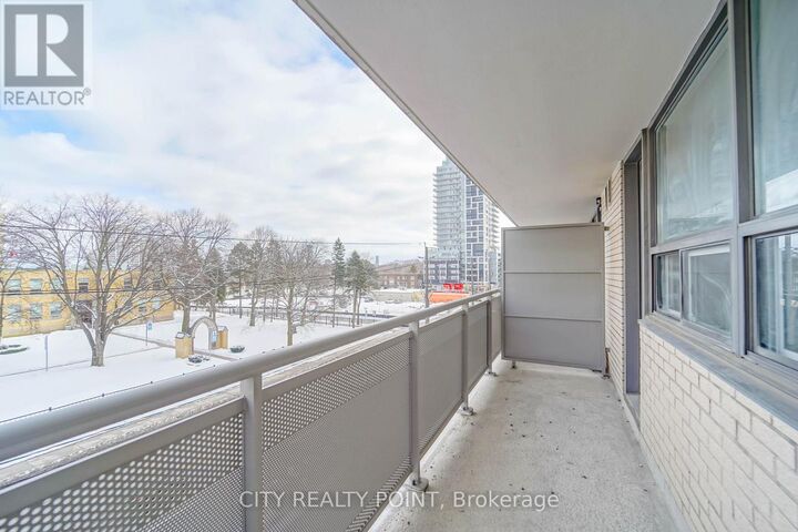Property Photo:  1500 Bathurst Street 504  ON M5P 3L3 