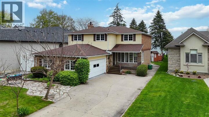 2088 Lakeshore Road — photo 1