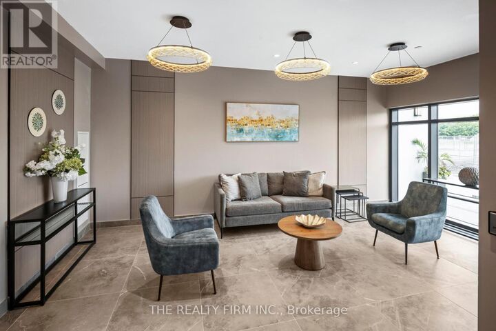 Property Photo:  375 South Street 1216  ON N6B 0A5 