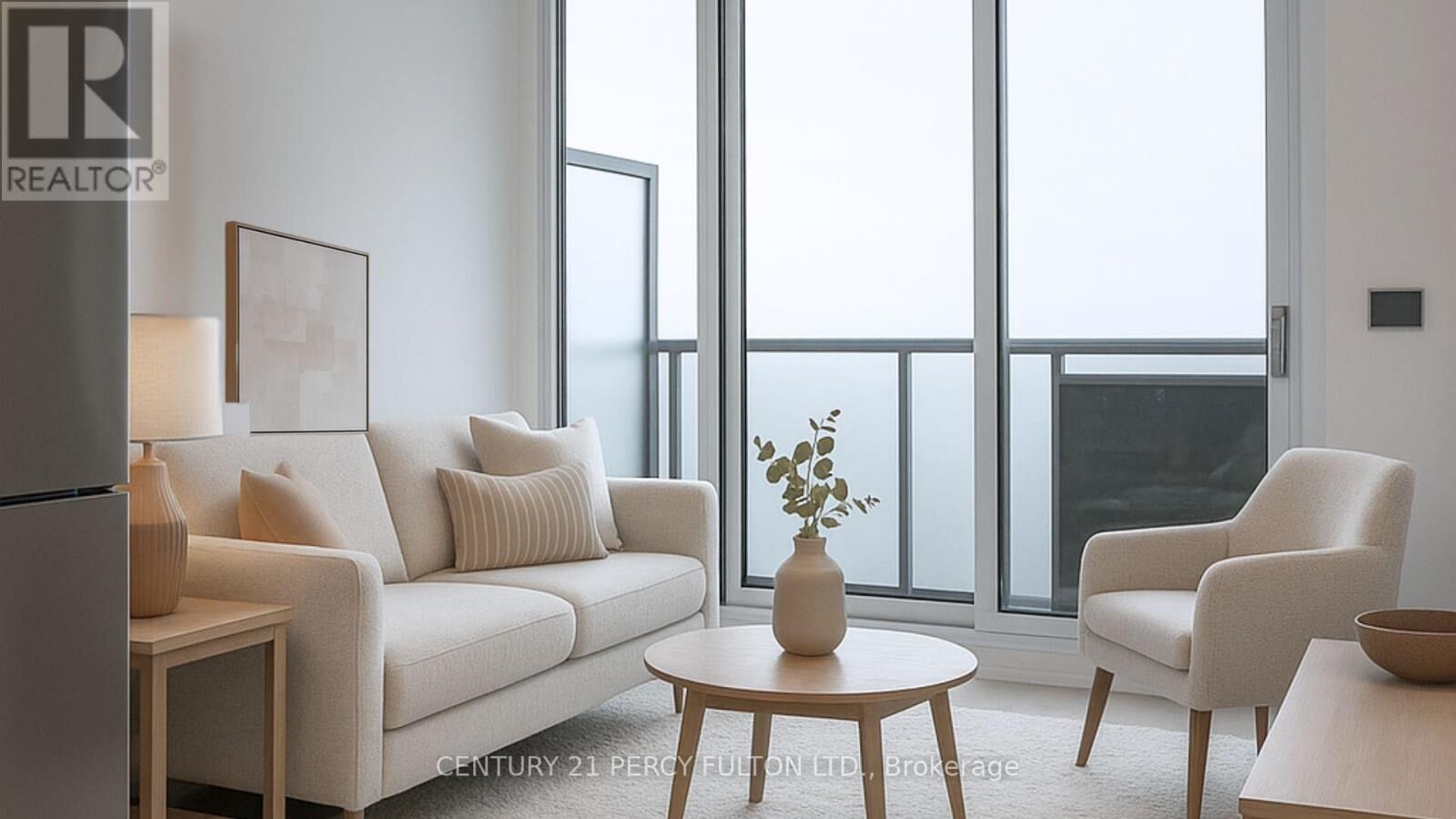 Property Photo: 2545 Simcoe Street North Ph21 ON L1H 7K4