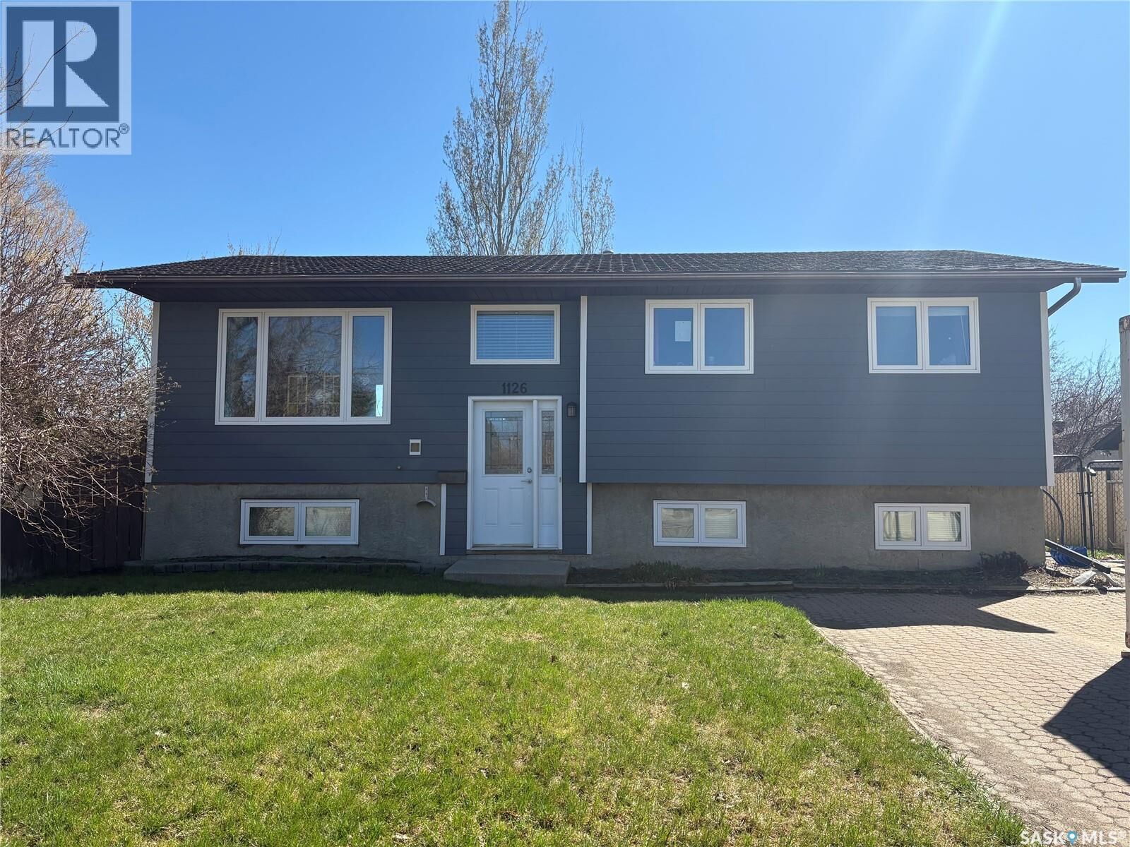 Property Photo:  1126 Brett Bay  SK S4N 6N7 