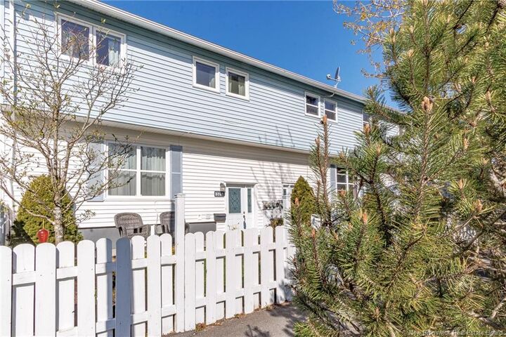 Property Photo:  325 Tartan Street  NB E2K 4G9 