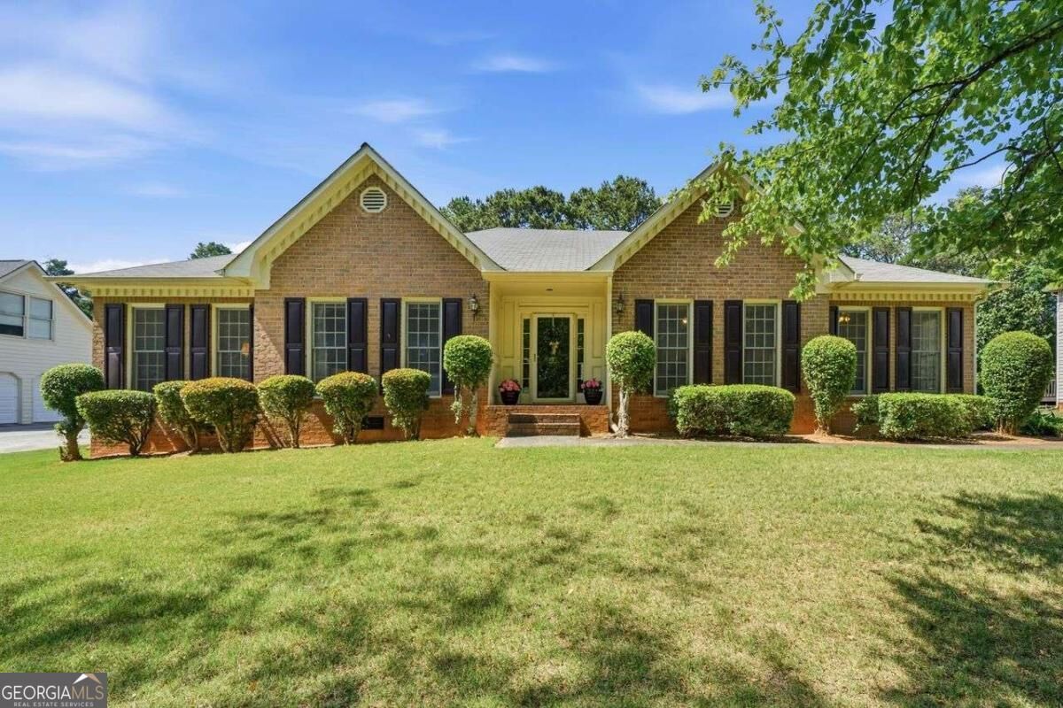 Property Photo:  1617 Ellington Road SE  GA 30013 