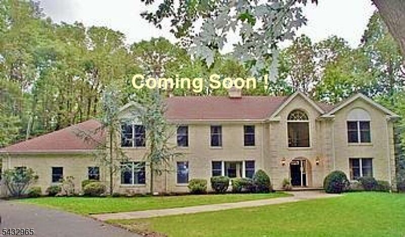 Property Photo:  60 Evergreen Ln  NJ 07069 