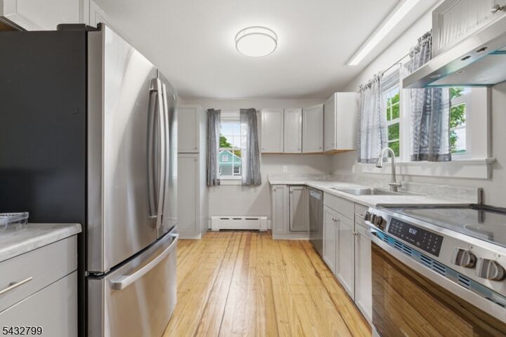 Property Photo:  6 Highland Ave  NJ 08822 