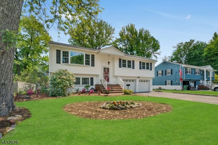 Property Photo:  98 Vassar Dr  NJ 07652 