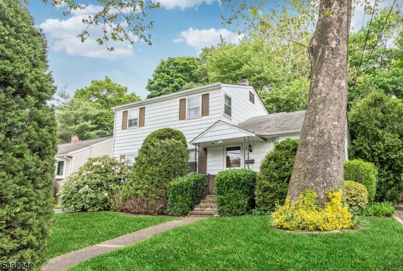 Property Photo:  415 N 4th Ave  NJ 07506 