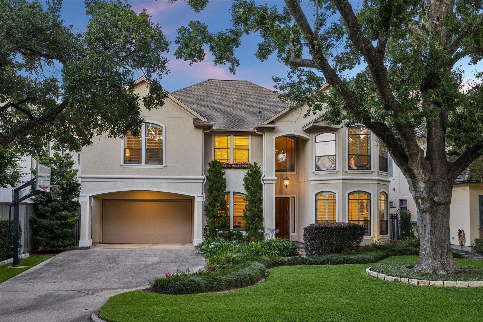 Property Photo:  3411 Banbury Place  TX 77027 