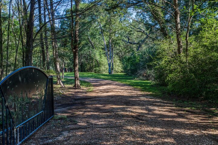 Property Photo:  1017 Allen Road  TX 78933 