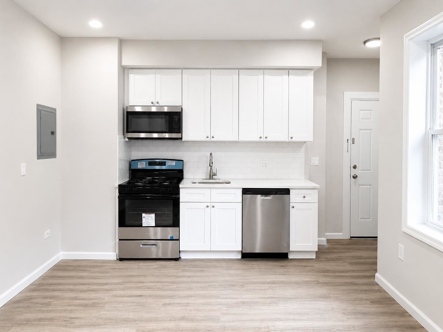 Property Photo:  160 Vroom St 53  NJ 07306 