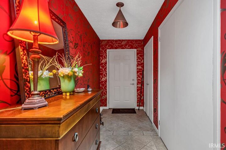 Property Photo:  1622 S Williams Court  IN 47401-6828 